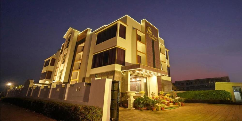 Gold Coast Beach Resort Puri Buitenkant foto