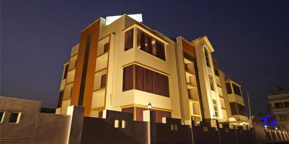 Gold Coast Beach Resort Puri Buitenkant foto